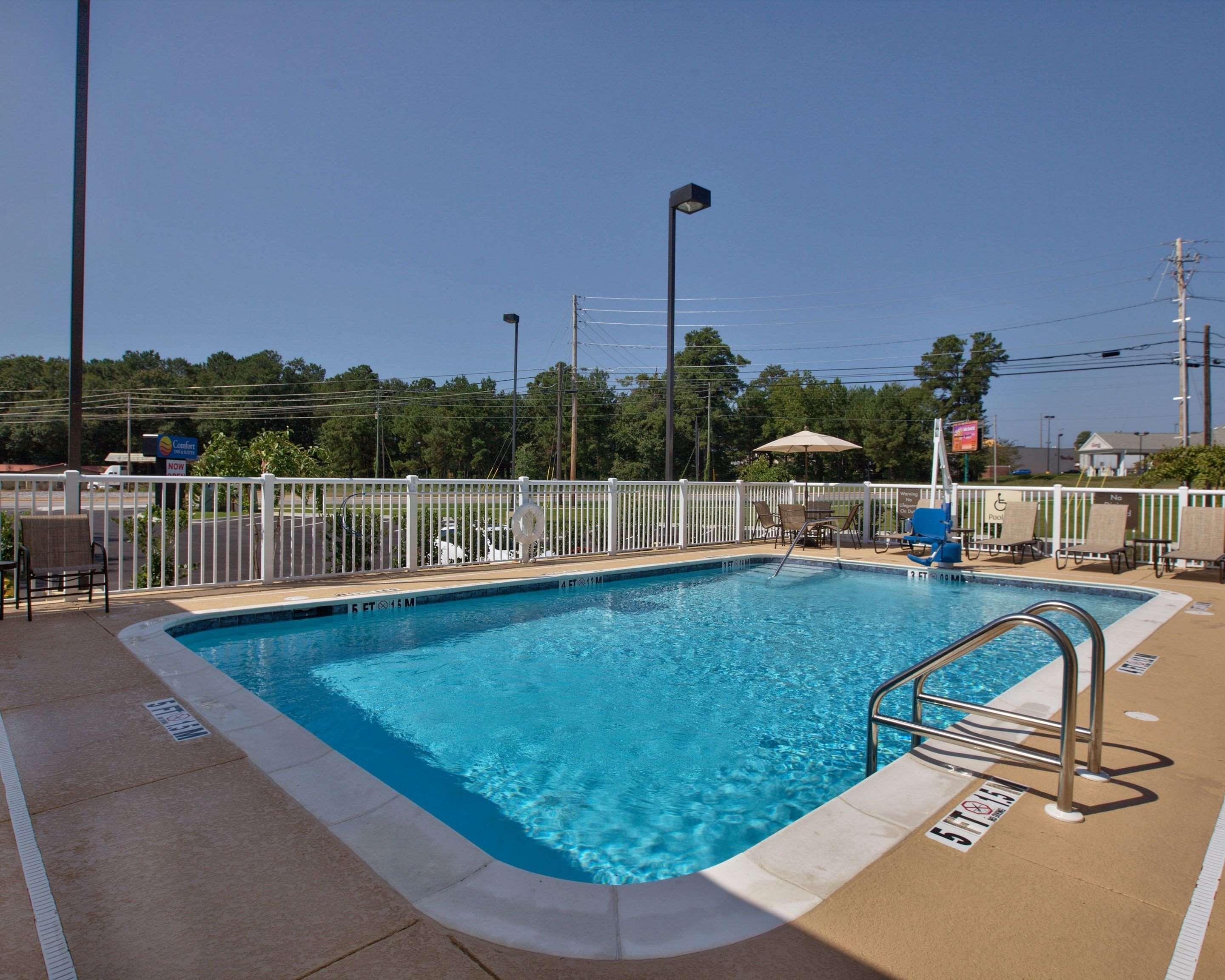 Comfort Inn & Suites Dothan East Exterior foto